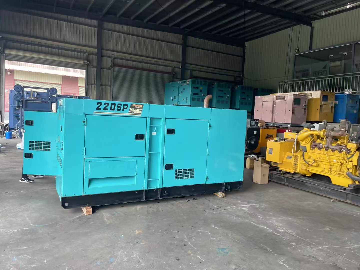 宁河800kW 柴油发电机的输出电流波动范围是多少？